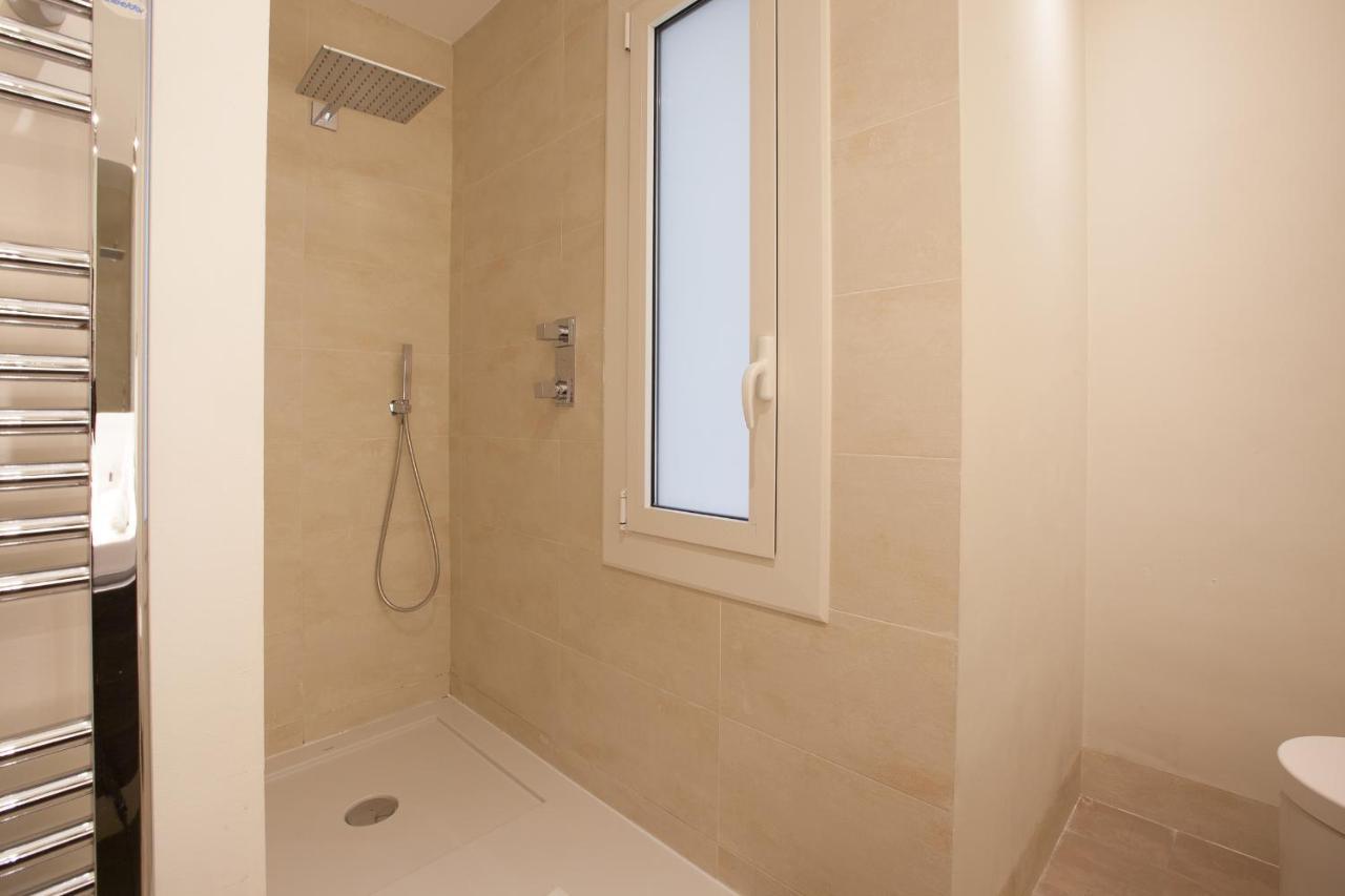 Rent Top Apartments Avenida Diagonal Barcelona Bagian luar foto