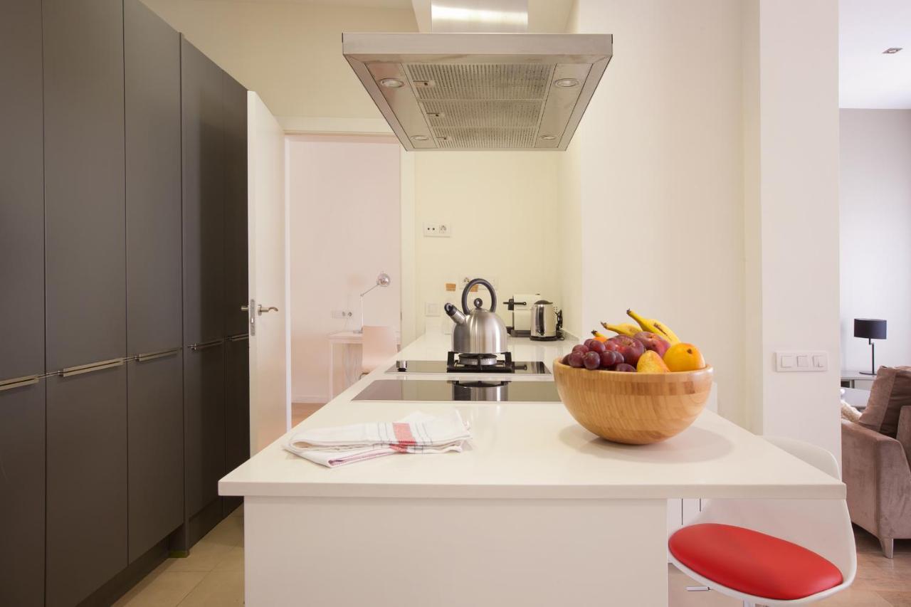 Rent Top Apartments Avenida Diagonal Barcelona Bagian luar foto