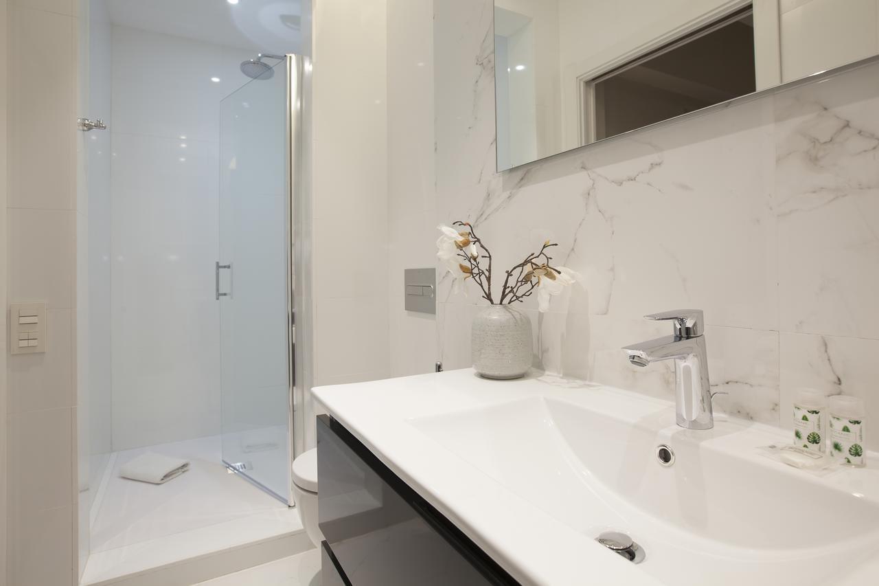 Rent Top Apartments Avenida Diagonal Barcelona Bagian luar foto