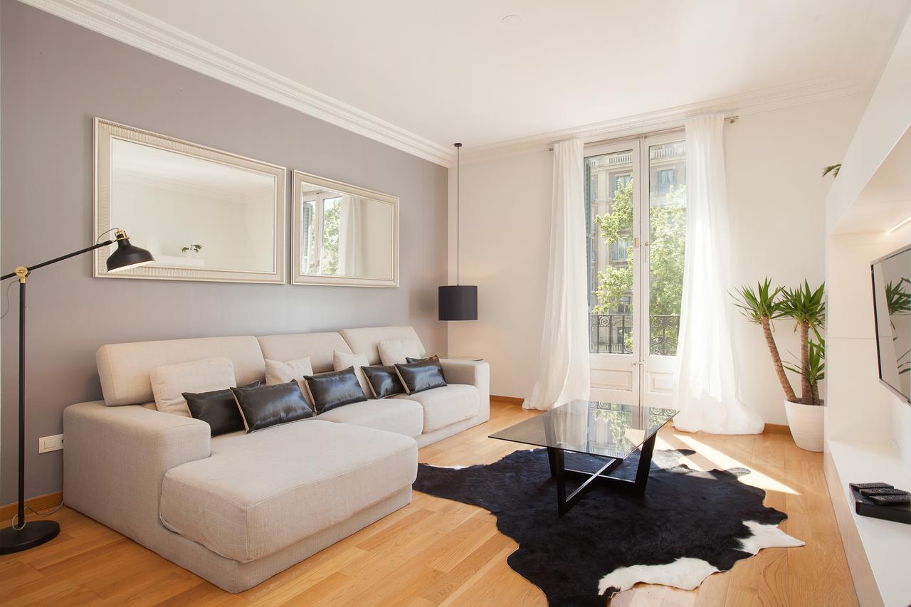Rent Top Apartments Avenida Diagonal Barcelona Bagian luar foto
