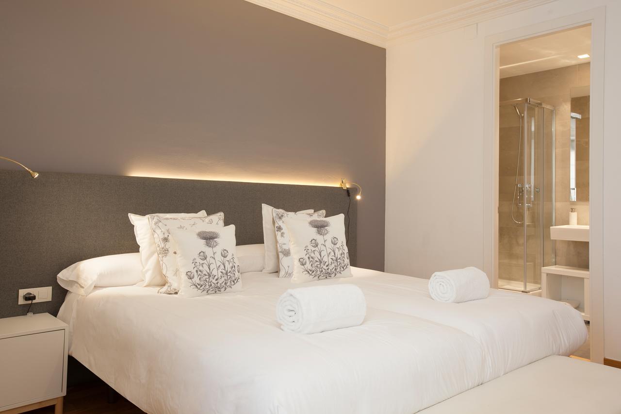 Rent Top Apartments Avenida Diagonal Barcelona Bagian luar foto
