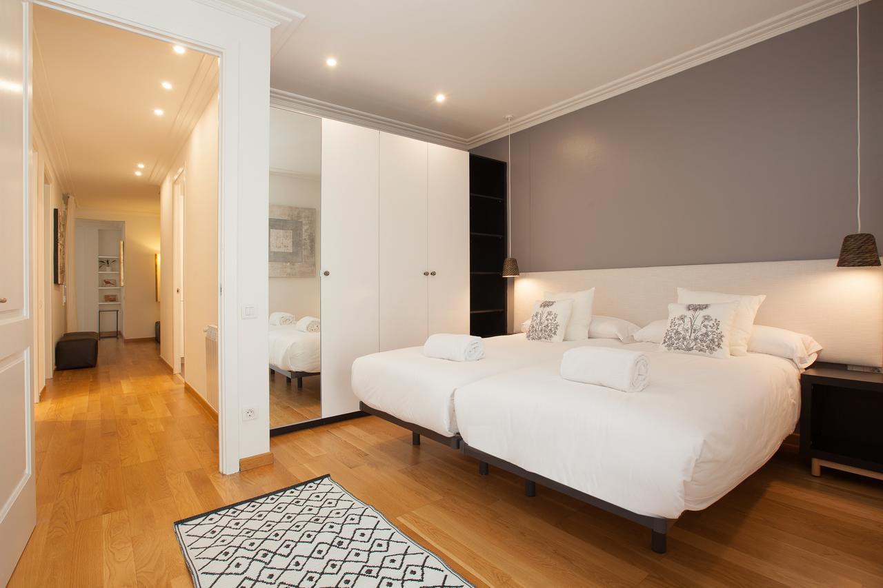 Rent Top Apartments Avenida Diagonal Barcelona Bagian luar foto